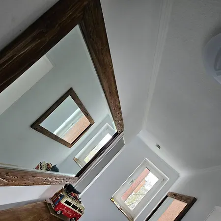 بيت ضيافة In - Charming With Garden Patio كولونيا