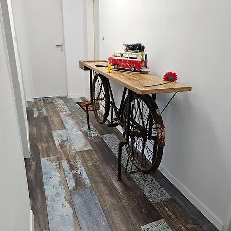 In - Charming With Garden Patio * كولونيا